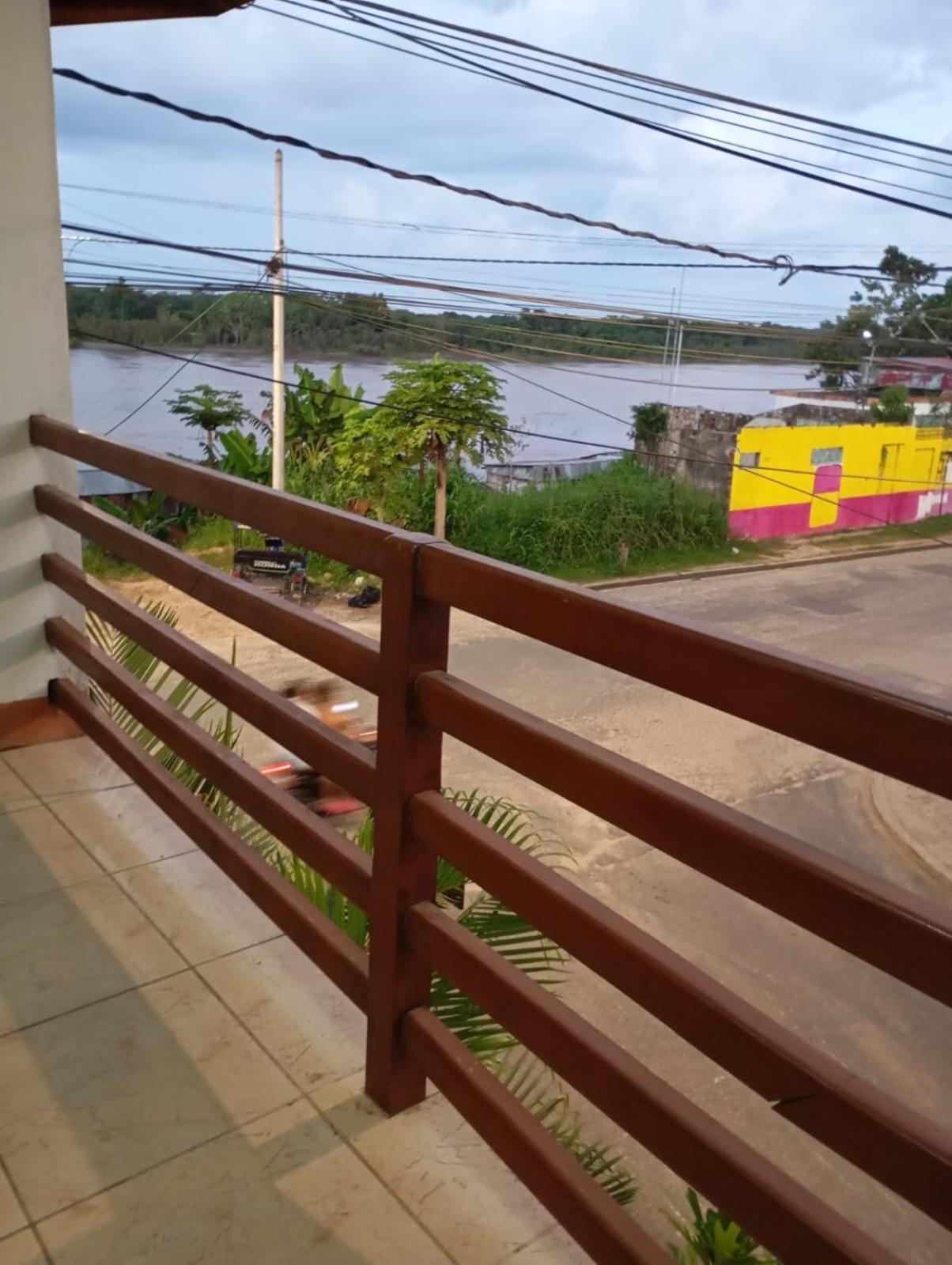 Hostal El Puerto Yurimaguas Exterior photo